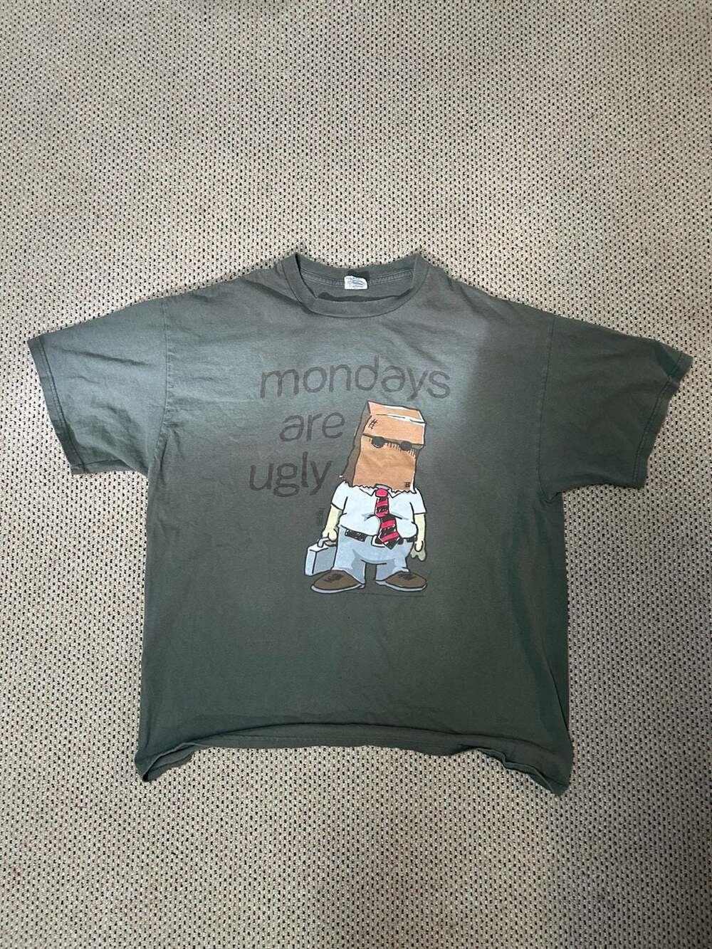 Vintage Y2K Mondays Are Ugly Office Humor Graphic T-Shirt XL